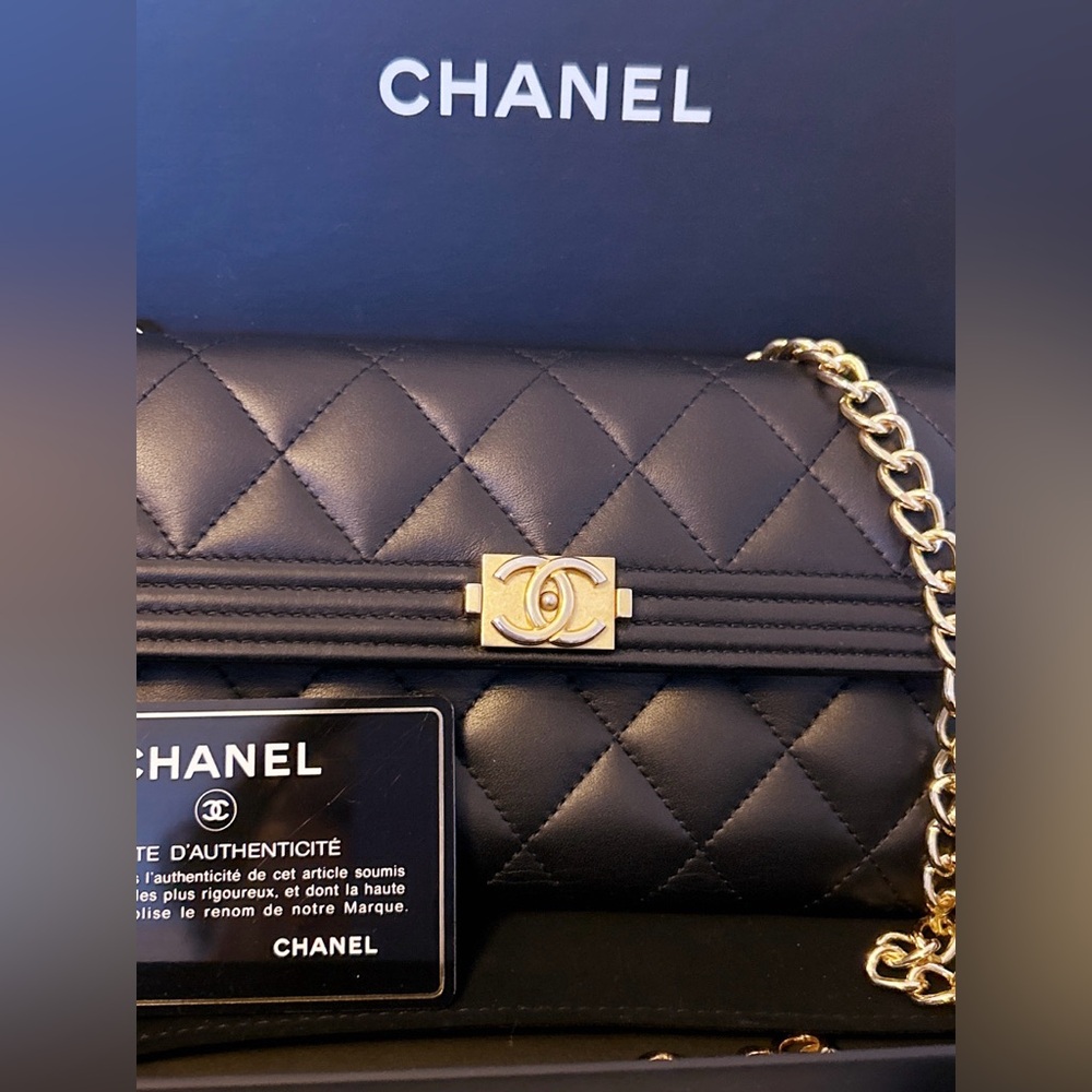 CHANEL Boy Wallet in Lambskin, 26 series-chain included, full set! SOLD - Picture 3 of 11